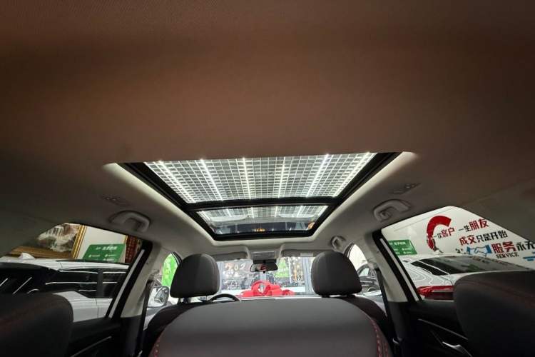 Used FORTHING T5 EVO 2021 1.5TD DCT Diamond Edition Headliner