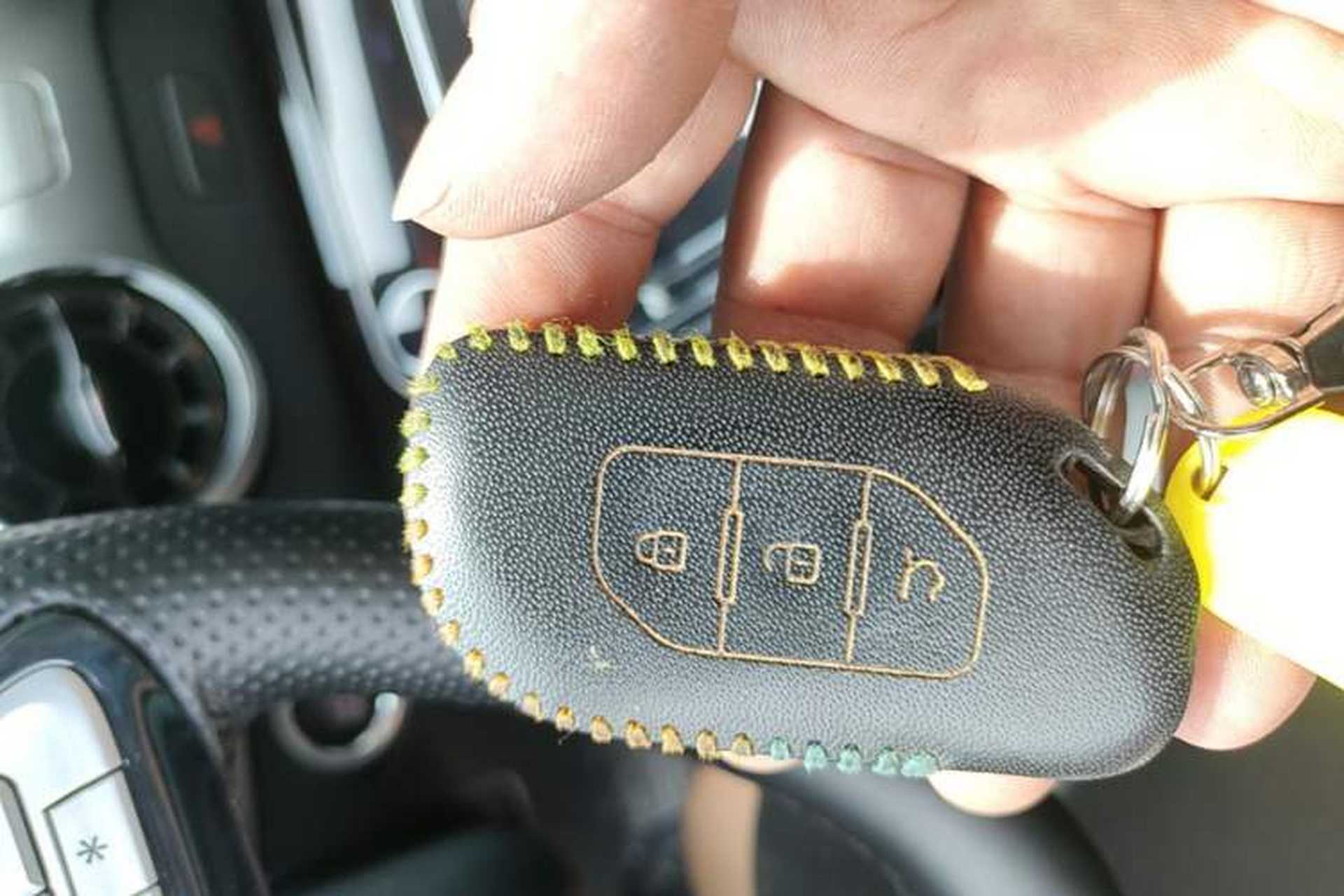 Used FORTHING T5 EVO 2021 1.5TD DCT Diamond Edition Interior 1