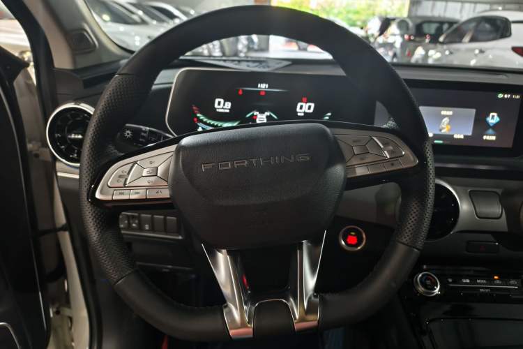 Used FORTHING T5 EVO 2021 1.5TD DCT Platinum Edition Interior 1