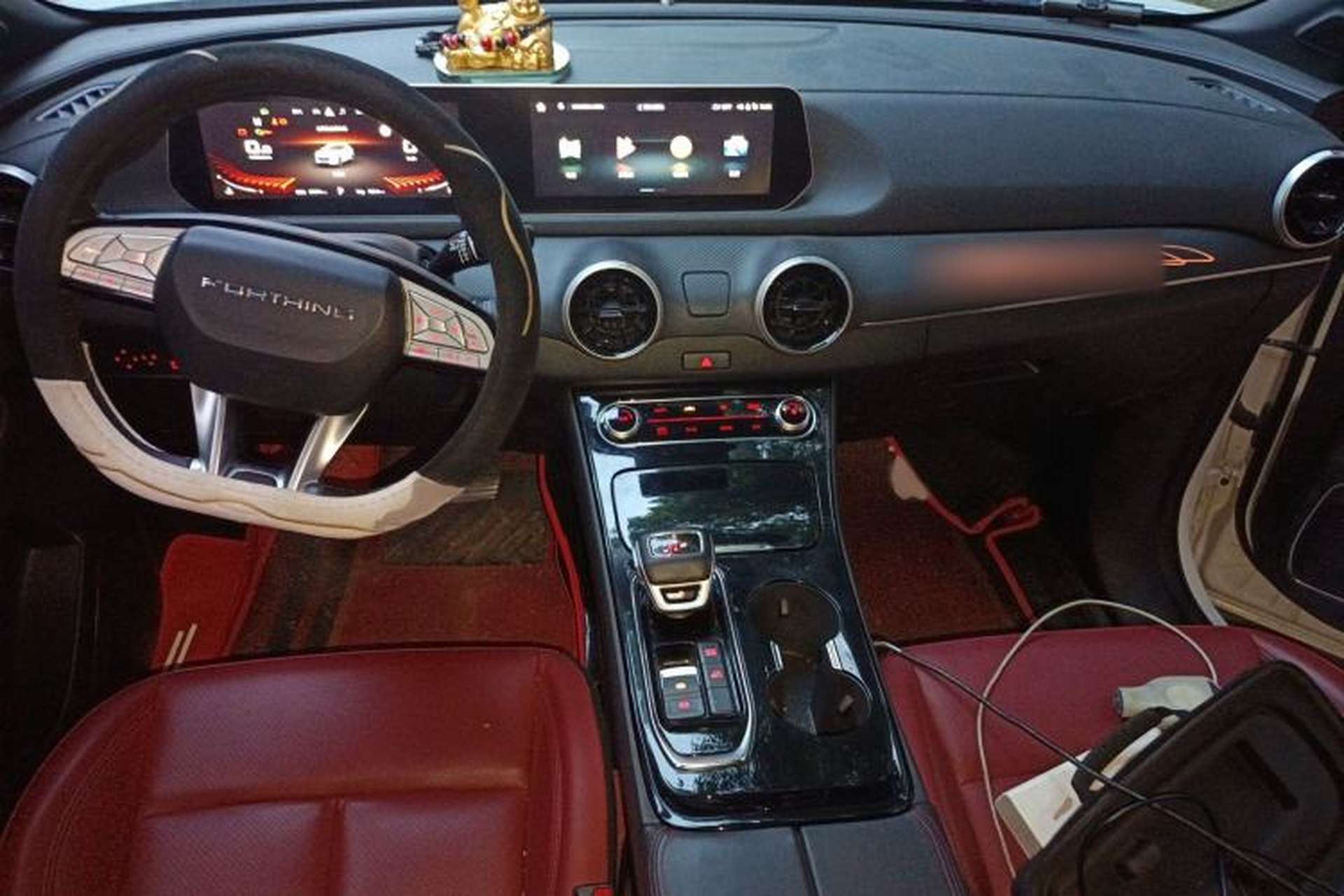 Used FORTHING T5 EVO 2021 1.5TD DCT Starry Edition Interior 2
