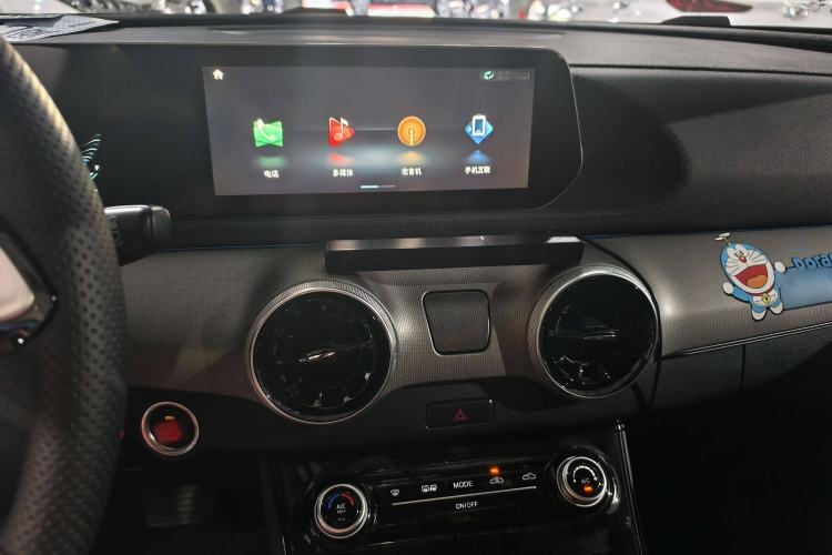 Used FORTHING T5 EVO 2021 1.5TD DCT Platinum Edition Interior 2