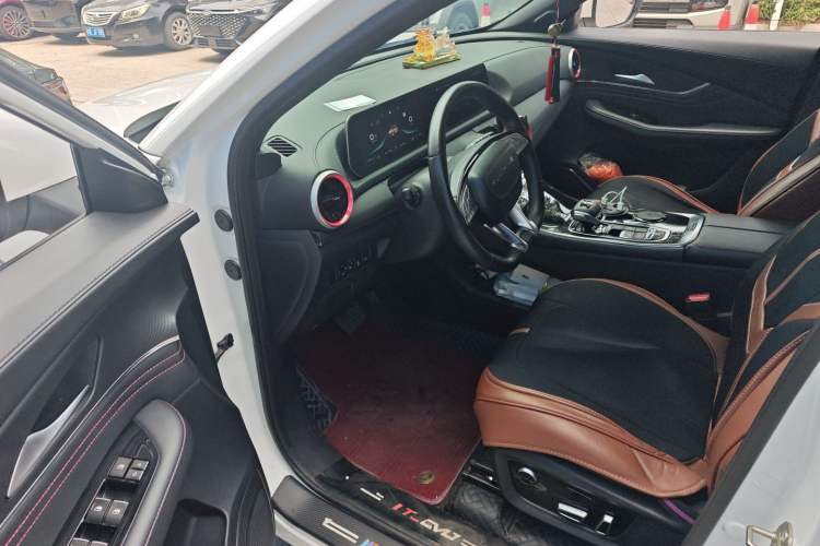 Used FORTHING T5 EVO 2021 1.5TD DCT Starry Edition Interior 2