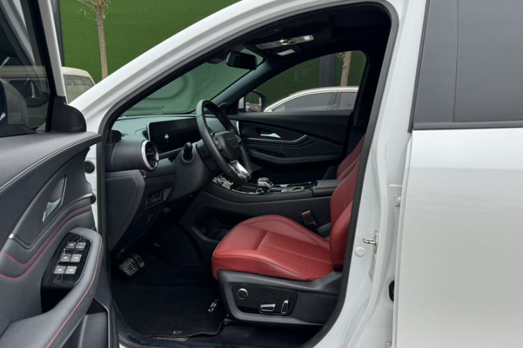 Used FORTHING T5 EVO 2021 1.5TD DCT Starry Edition Interior 3
