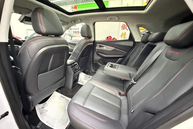 Used FORTHING T5 EVO 2021 1.5TD DCT Diamond Edition Interior 3