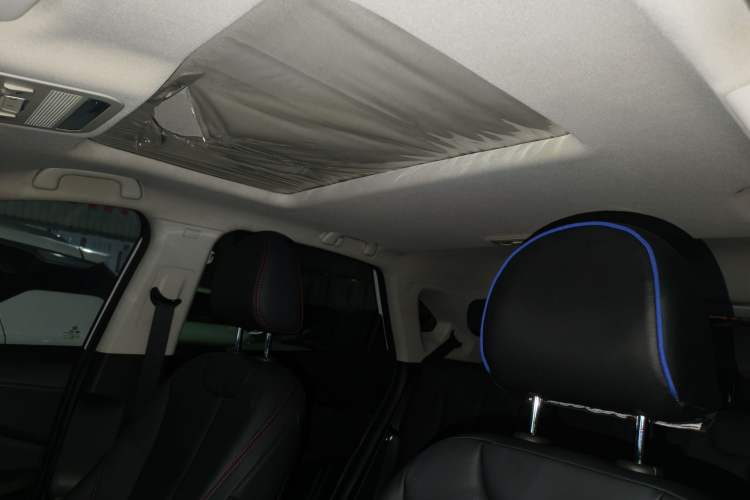 Used FORTHING T5 EVO 2021 1.5TD DCT Platinum Edition Interior 3