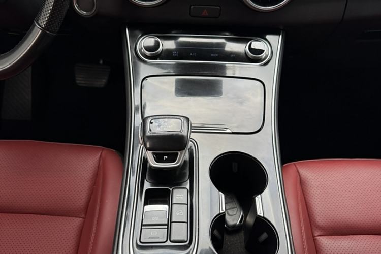 Used FORTHING T5 EVO 2021 1.5TD DCT Starry Edition Interior 4