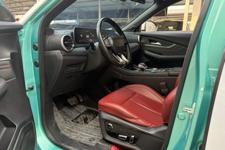 Used FORTHING T5 EVO 2021 1.5TD DCT Starry Edition Interior 4