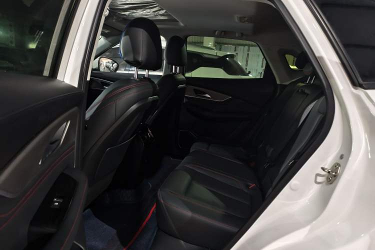 Used FORTHING T5 EVO 2021 1.5TD DCT Platinum Edition Interior 6