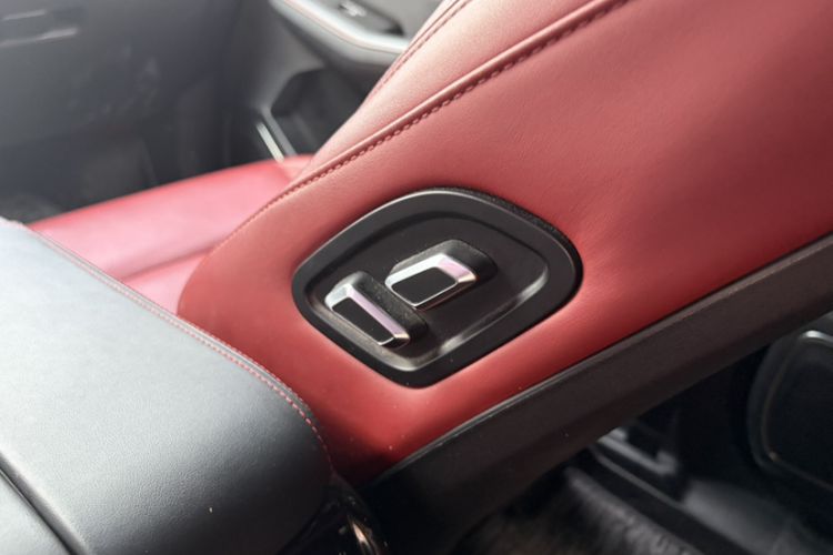 Used FORTHING T5 EVO 2021 1.5TD DCT Starry Edition Interior 7