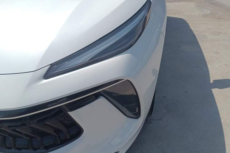 Used FORTHING T5 EVO 2021 1.5TD DCT Diamond Edition Left Front Headlight