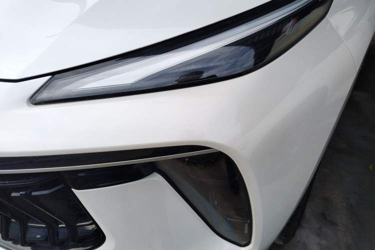 Used FORTHING T5 EVO 2021 1.5TD DCT Diamond Edition Left Front Headlight