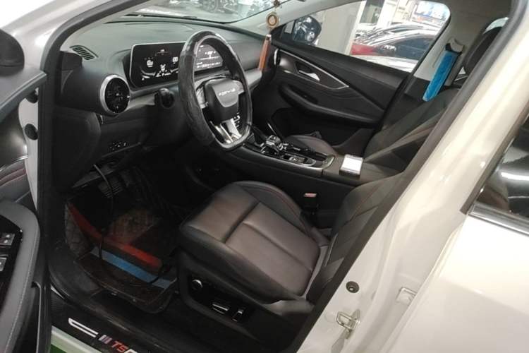 Used FORTHING T5 EVO 2021 1.5TD DCT Diamond Edition Left Front Seat