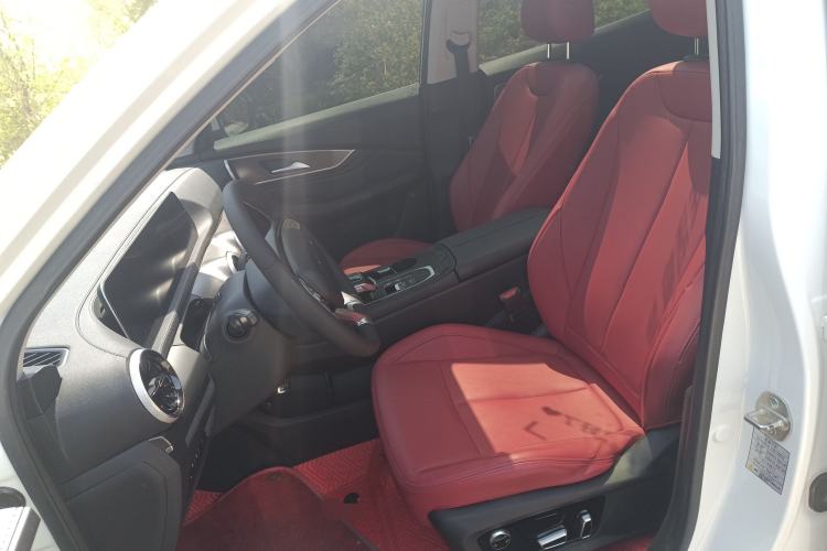 Used FORTHING T5 EVO 2021 1.5TD DCT Diamond Edition Left Front Seat