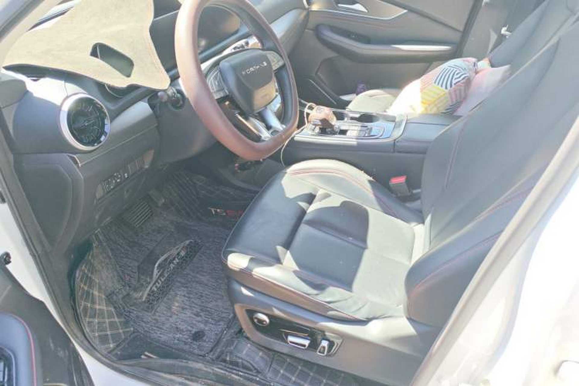 Used FORTHING T5 EVO 2021 1.5TD DCT Diamond Edition Left Front Seat