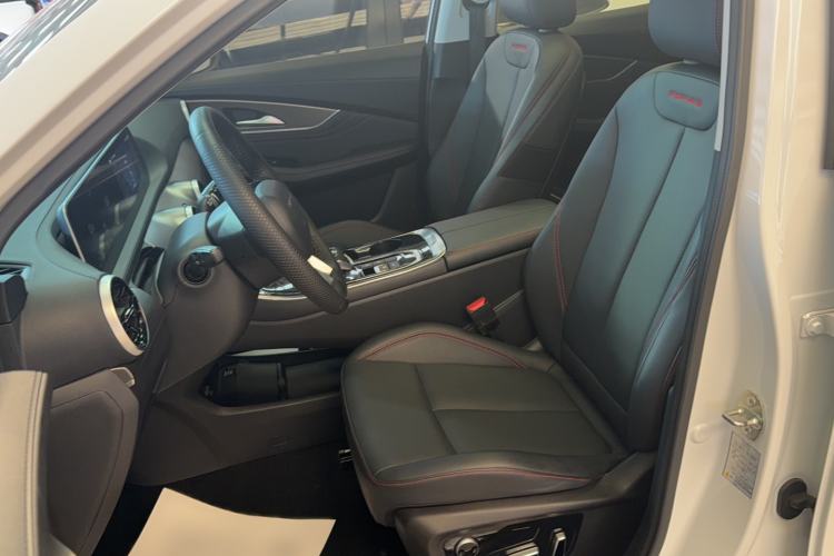 Used FORTHING T5 EVO 2021 1.5TD DCT Diamond Edition Left Front Seat