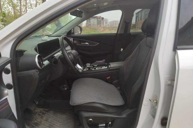 Used FORTHING T5 EVO 2021 1.5TD DCT Diamond Edition Left Front Seat