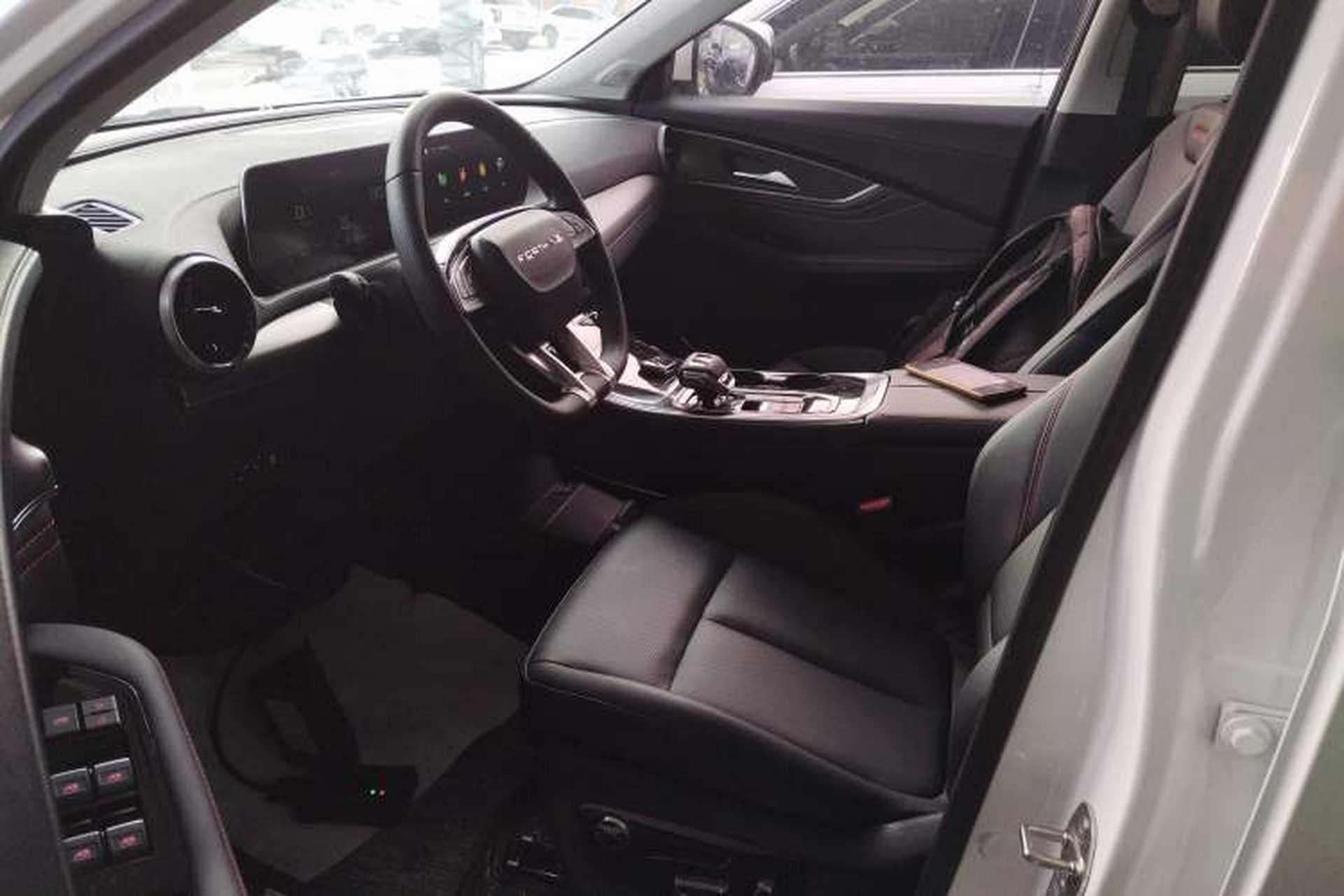 Used FORTHING T5 EVO 2021 1.5TD DCT Diamond Edition Left Front Seat