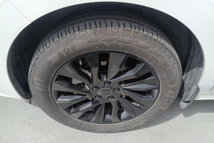 Used FORTHING T5 EVO 2021 1.5TD DCT Diamond Edition Left Front Wheel Hub