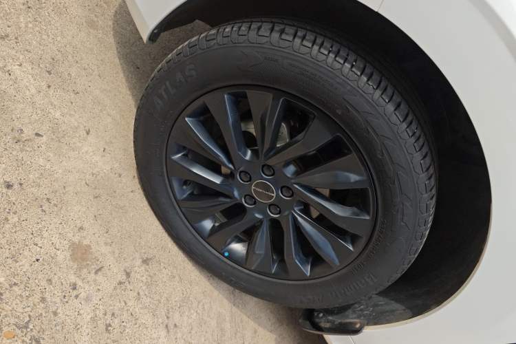 Used FORTHING T5 EVO 2021 1.5TD DCT Diamond Edition Left Front Wheel Hub