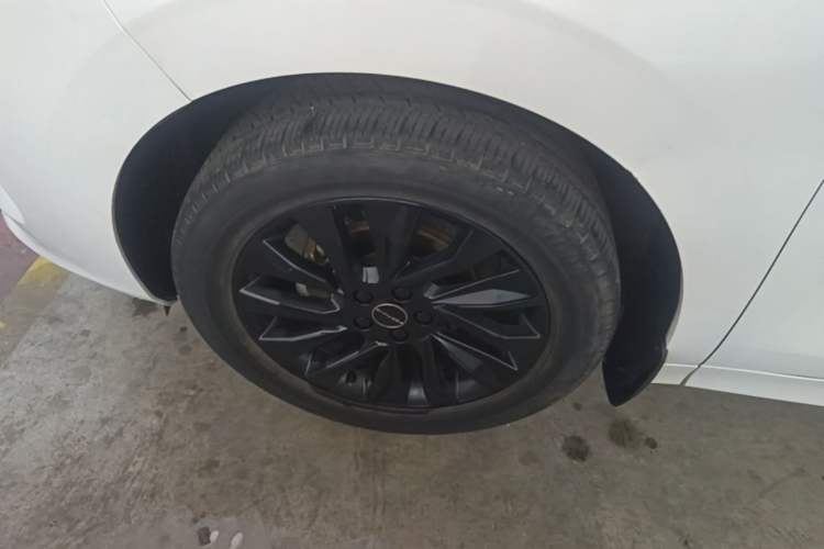Used FORTHING T5 EVO 2021 1.5TD DCT Diamond Edition Left Front Wheel Hub