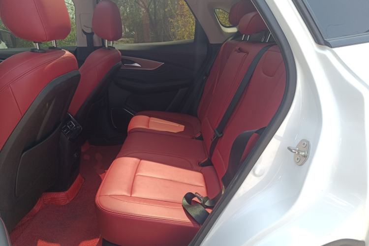 Used FORTHING T5 EVO 2021 1.5TD DCT Diamond Edition Left Rear Seat