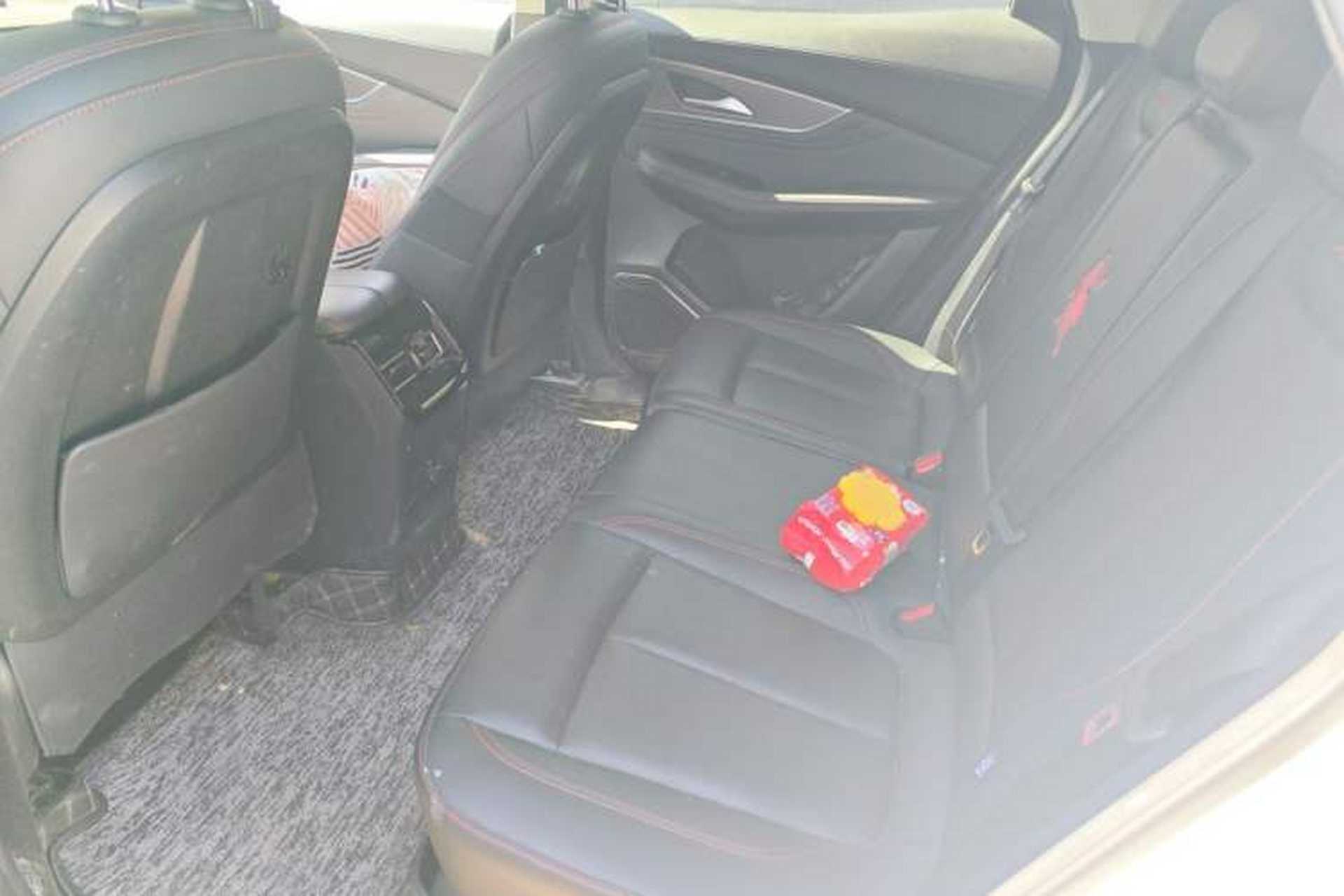 Used FORTHING T5 EVO 2021 1.5TD DCT Diamond Edition Left Rear Seat