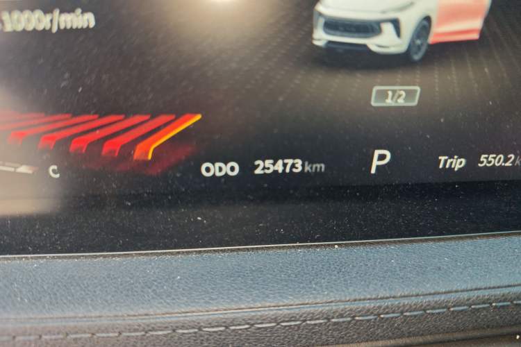 Used FORTHING T5 EVO 2021 1.5TD DCT Starry Edition Odometer Close Up