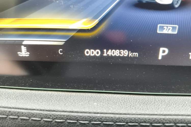 Used FORTHING T5 EVO 2021 1.5TD DCT Starry Edition Odometer Close Up