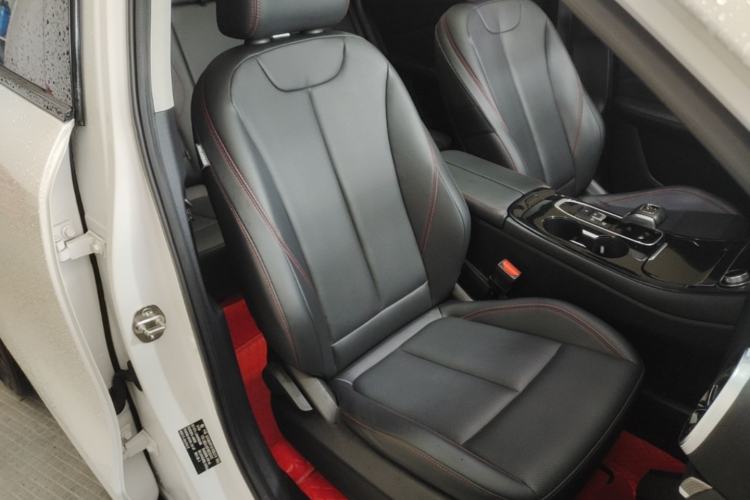 Used FORTHING T5 EVO 2021 1.5TD DCT Diamond Edition Right Front Seat