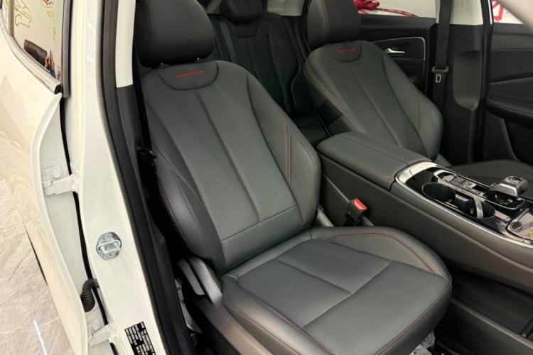 Used FORTHING T5 EVO 2021 1.5TD DCT Diamond Edition Right Front Seat