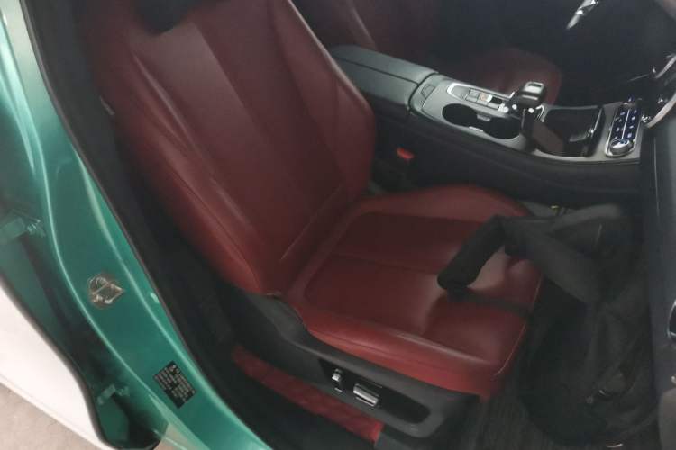 Used FORTHING T5 EVO 2021 1.5TD DCT Starry Edition Right Front Seat