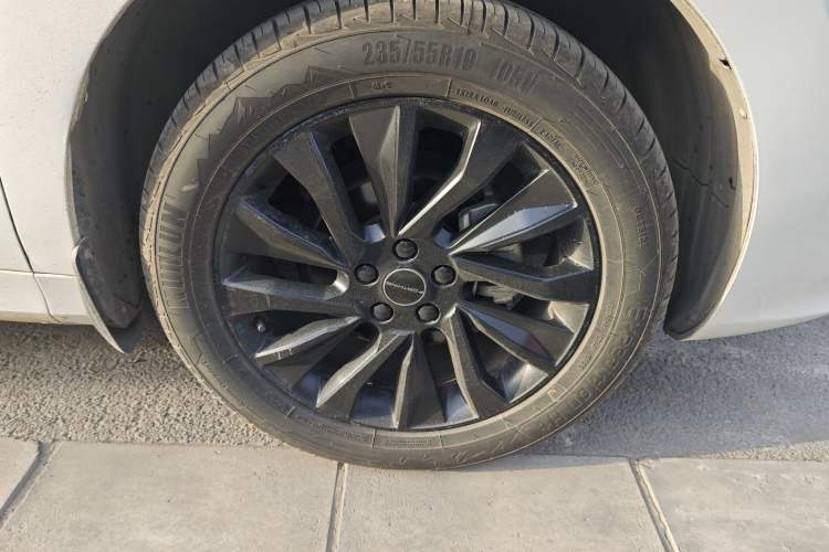 Used FORTHING T5 EVO 2021 1.5TD DCT Starry Edition Right Front Wheel Hub