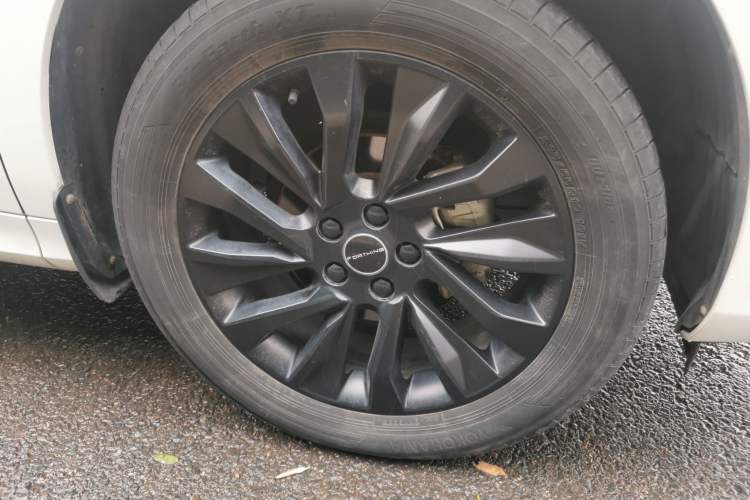 Used FORTHING T5 EVO 2021 1.5TD DCT Glory Edition Right Front Wheel Hub