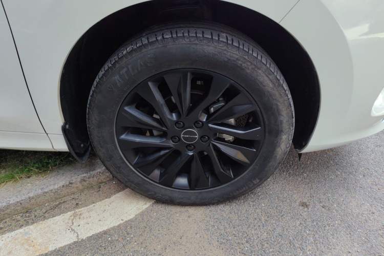 Used FORTHING T5 EVO 2021 1.5TD DCT Starry Edition Right Front Wheel Hub