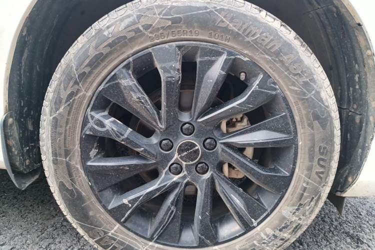 Used FORTHING T5 EVO 2021 1.5TD DCT Diamond Edition Right Front Wheel Hub
