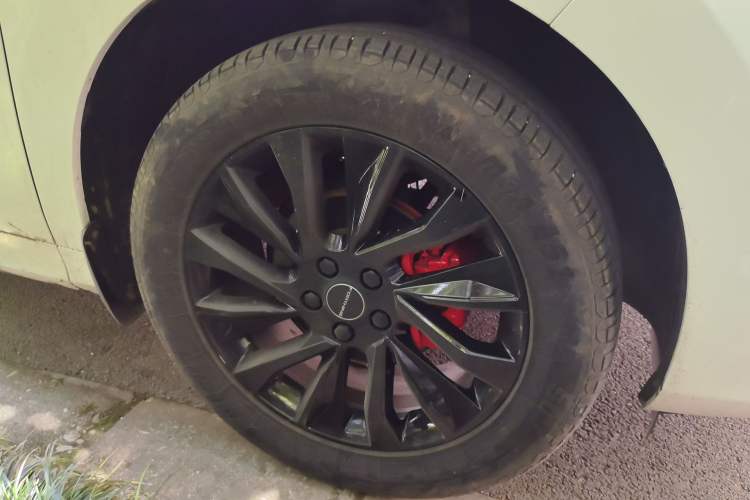 Used FORTHING T5 EVO 2021 1.5TD DCT Starry Edition Right Front Wheel Hub