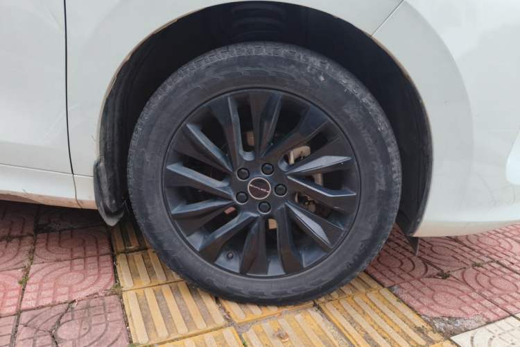 Used FORTHING T5 EVO 2021 1.5TD DCT Starry Edition Right Front Wheel Hub
