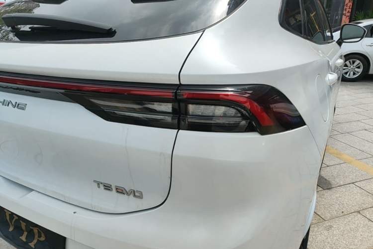 Used FORTHING T5 EVO 2021 1.5TD DCT Diamond Edition Right Rear Taillight