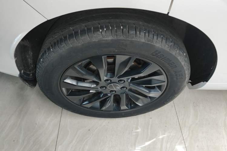 Used FORTHING T5 EVO 2021 1.5TD DCT Diamond Edition Right Rear Wheel Hub
