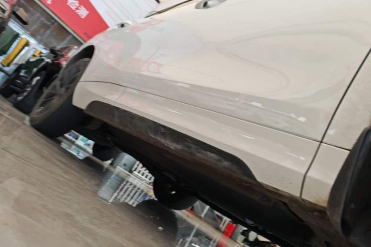 Used FORTHING T5 EVO 2021 1.5TD DCT Starry Edition Right Side Sill