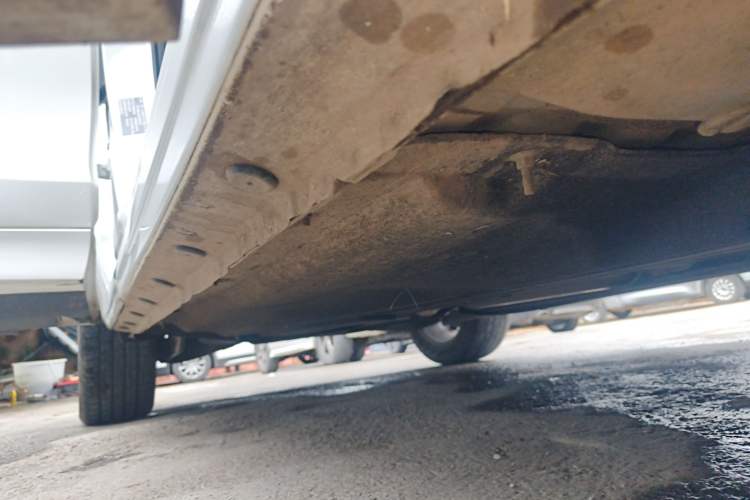 Used FORTHING T5 EVO 2021 1.5TD DCT Starry Edition Right Side Sill