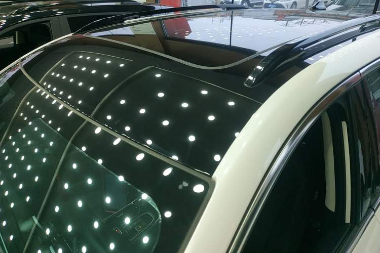 Used FORTHING T5 EVO 2021 1.5TD DCT Diamond Edition Roof