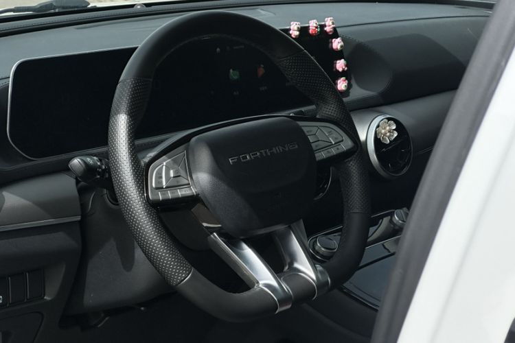 Used FORTHING T5 EVO 2021 1.5TD DCT Diamond Edition Steering Wheel