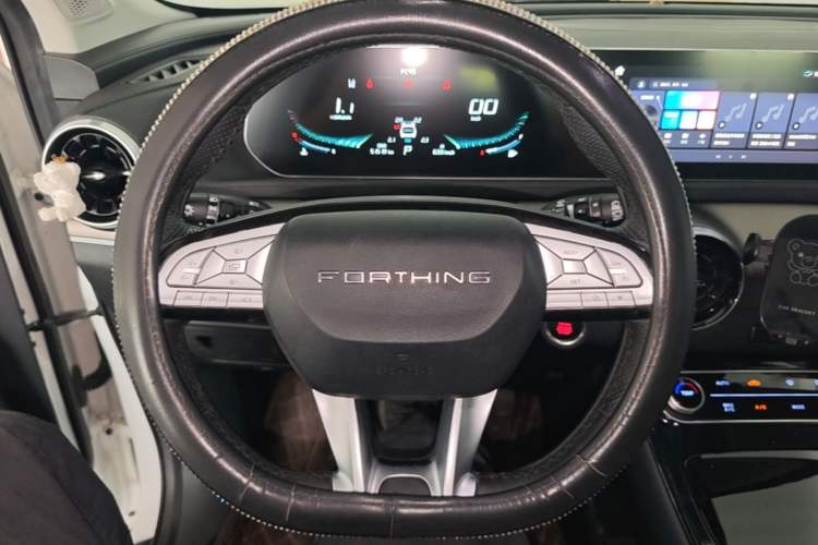 Used FORTHING T5 EVO 2021 1.5TD DCT Diamond Edition Steering Wheel