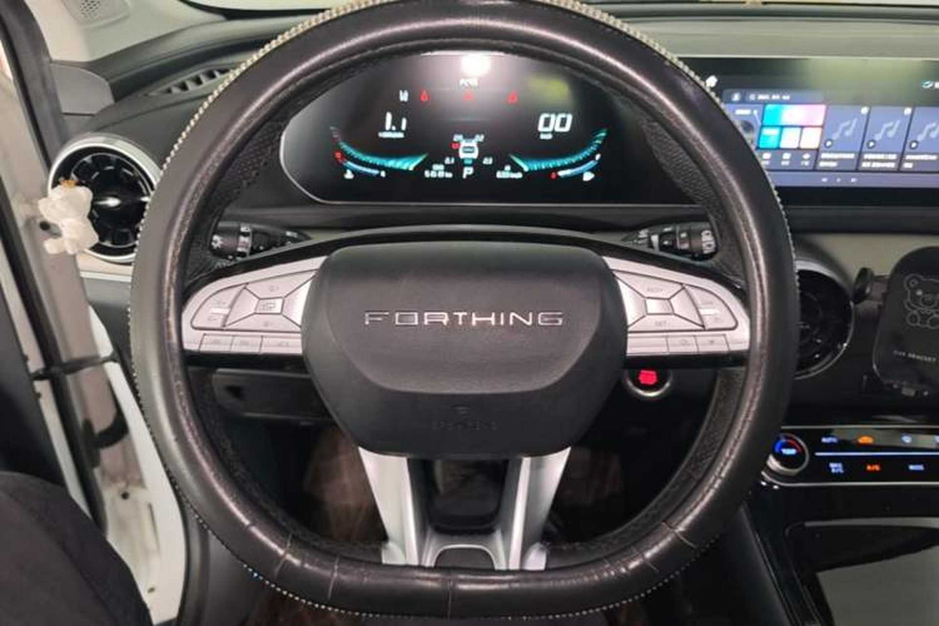 Used FORTHING T5 EVO 2021 1.5TD DCT Diamond Edition Steering Wheel