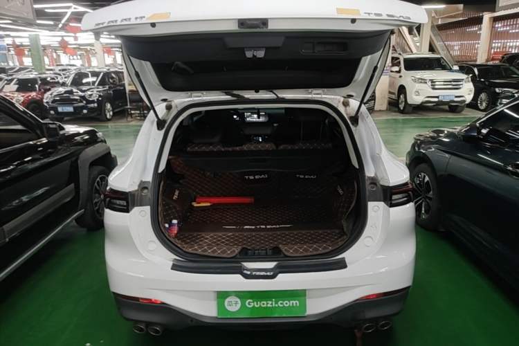 Used FORTHING T5 EVO 2021 1.5TD DCT Diamond Edition Trunk