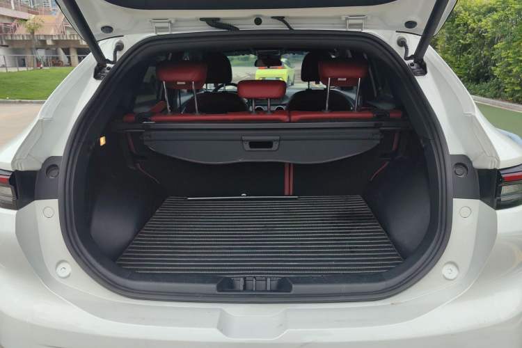 Used FORTHING T5 EVO 2021 1.5TD DCT Starry Edition Trunk