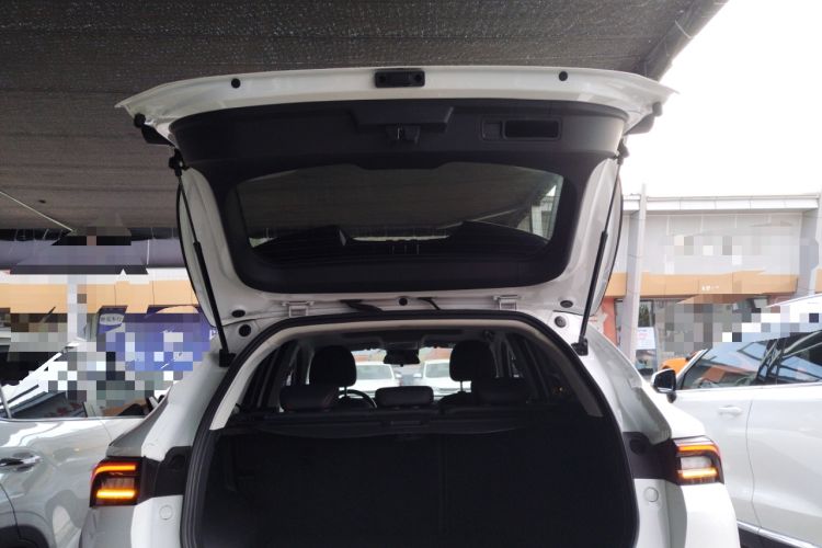 Used FORTHING T5 EVO 2021 1.5TD DCT Diamond Edition Trunk