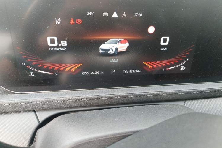 Used FORTHING T5 EVO 2023 1.5TD DCT Starry Edition Odometer Close Up