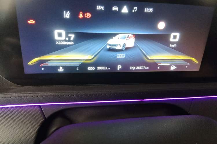 Used FORTHING T5 EVO 2023 1.5TD DCT Starry Edition Odometer Close Up